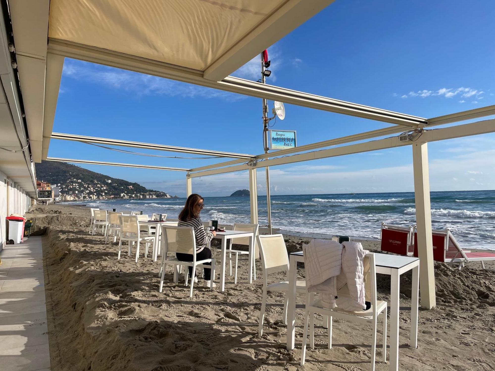 Locanda Kon Tiki Алассио Экстерьер фото